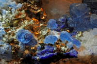 Lapis lazuli (blue: lazurite; yellow: pyrite; white: calcite) - picture: Parent Gery / CC BY-SA 3.0