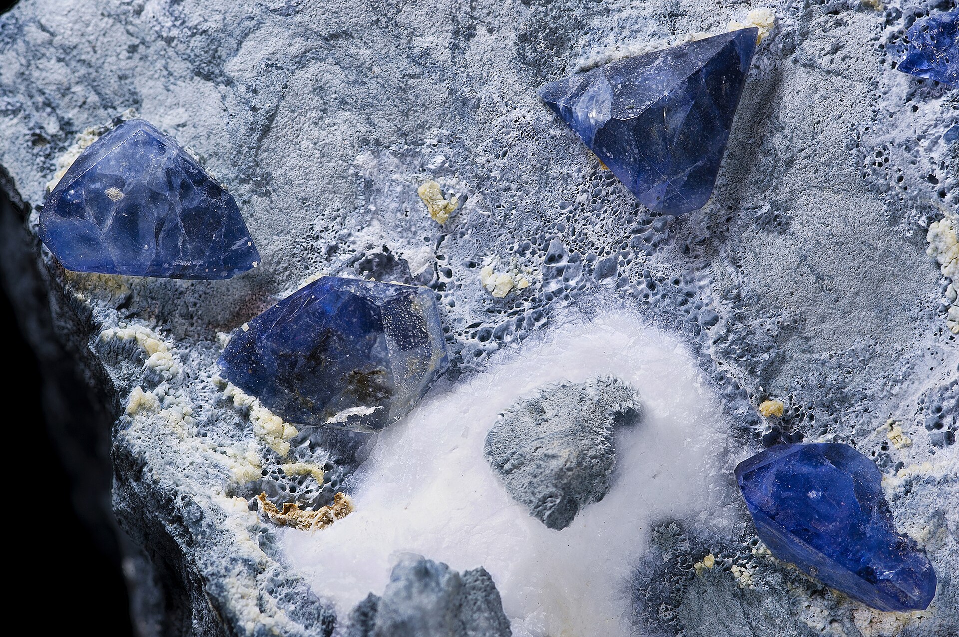 Benitoïet, San Benito River, California (Didier Descouens / Wikipedia)